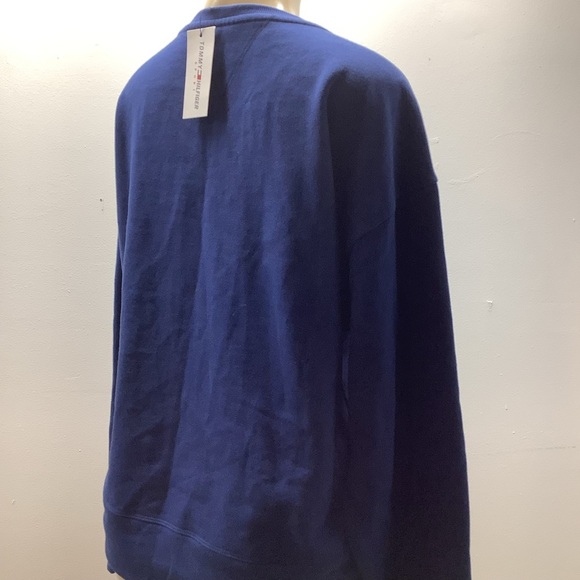 Tommy Hilfiger Size XL Women's Crop Blue Sweatshirt. New With Tags - Picture 3 of 6